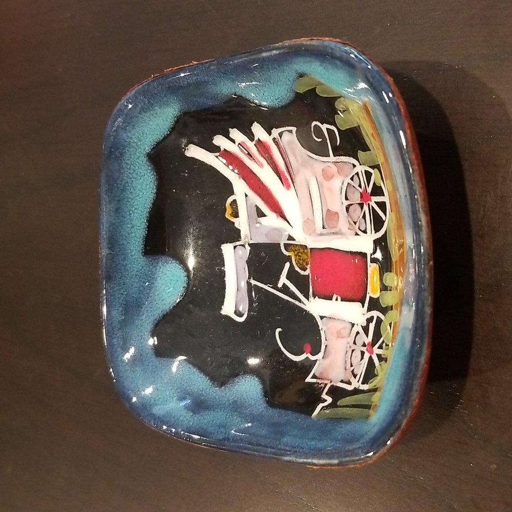 Petite Handpainted ring/trinket dish Model T